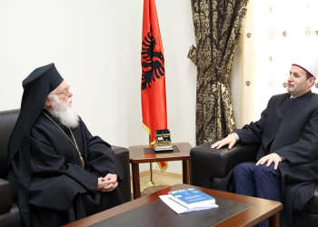 Kryepeshkopi Anastas në gjendje jo të mirë shëndetësore, reagon kreu i KMSH, Bujar Spahiu: I lutemi Zotit për shërimin e tij!