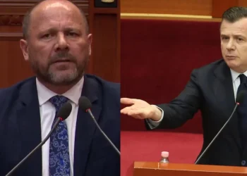 Zbardhen replikat në Kuvend, Balla-Mziut: Je bërë si daullexhi, do dilni më keq se në ‘92…