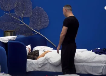 Shprehu pëlqimin për Valbonën, banorja “i mbyll derën” G Banit: Nuk kemi asgjë bashkë!