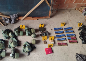 Policia e Kosovës aksion në veri, zbulohen municion luftarak, snajper dhe pajisje ushtarake