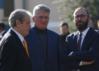 Sinjali i Shkodrës, shuplaka e Berishës ndaj Bardhit