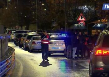 Vritet 56-vjeçari në kryeqytet/ Viktima u qëllua me 6 plumba në makinën e tij