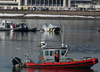 “Helikopteri fluturoi më lart se ç’duhej”, detaje mbi tragjedinë në Uashington