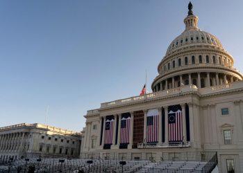 I ftohti ekstrem prish planet për inaugurimin e Trump, ceremonia zhvendoset në ambient të mbyllur