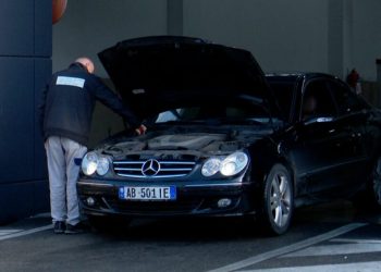 Një në tre mjete ngel në kontrollin teknik! Shumica probleme me xhamat, pasqyrat, fenerët dhe…