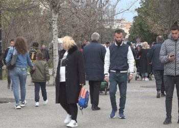 Të gjithë ankohen, fundviti i sapo lënë pas “zhyti” në pesimizëm shqiptarët