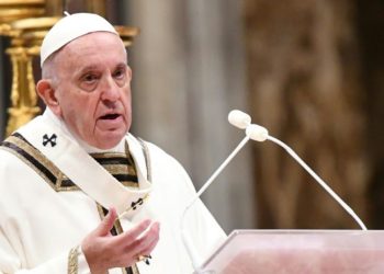 Papa Françesku: Tmerret e Holokaustit nuk duhet të harrohen apo mohohen