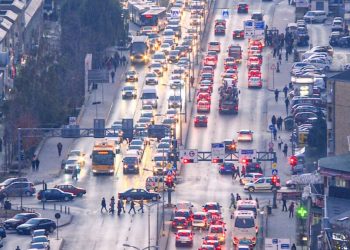 Miratohet ligji në Kosovë: Nga 1 janari s’ka zhdoganim të automjeteve të prodhuara para vitit 2015