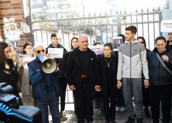 Vrasja e Martinit, babai i 14-vjeçarit: Heshtja vret. Nuk ishte grup kriminal, zbardhej për 3 ditë
