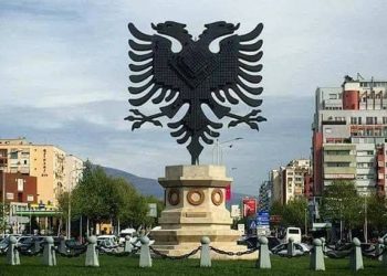 FOTO / U hoq nga hyrja e Tiranës para 6 vitesh, zbulohet qyteti ku do të vendoset “Shqiponja”