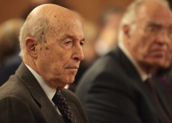 Vdekja e ish-kryeministrit Kostas Simitis, Greqia shpall katër ditë zie kombëtare