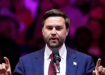 J.D Vance, profili i një prej nënpresidentëve më të rinj në moshë në historinë e vendit