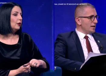 Çfarë ndodhi mes Veliajt dhe hetuesve të BKH? Gazetari zbardh detaje nga dosja e SPAK. Meçani: Pse po e banalizojnë? A ia vlen të merresh me fustane?