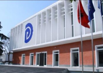 Primaret e PD-së mbahen në 1 mars, lihen jashtë garës drejtuesit politikë, zbardhet udhëzimi