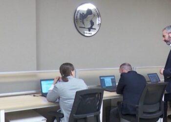 Vota e diasporës/ Mbi 165 mijë aplikime nga emigrantët, KQZ miraton rreth 132 mijë kërkesa