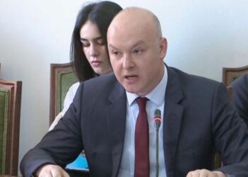 Kuvendi zgjedh Gentian Salën në krye të AKEP-it me 73 vota