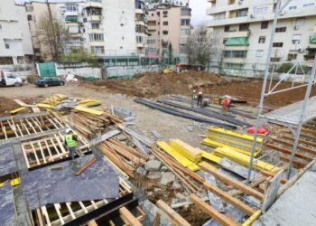 “Ndërtimi i shkollave nuk ndalet”/ Veliaj ndan fotot nga rikonstruksioni i ‘Edith Durham’: Më burgosën pa gjyq për të më mbajtur larg punëve të qytetit