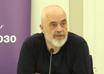 “I dorëzuam zonjës së drejtësisë shpatën”, Rama me asambletë socialiste: Nëse dikush goditet padrejtësisht, shkatërrohet një jetë familjare