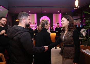 Spiropali takim me sipërmarrës në Kamëz: Mbështetje për bizneset dhe investime në zonë