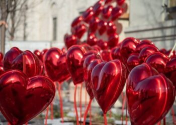 14 shkurti, dita e të dashuruarve, Tirana feston Shën Valentinin mes dekorimeve dhe dashurisë