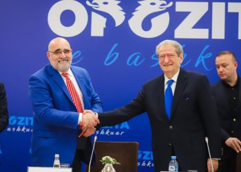 Do të paguhet nga Berisha për fushatën, LaCivita “i bën hyzmetin” kontratës: Rama, kukull e Sorosit!