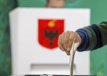 Rreziku i fshehur i fushatave anti-korrupsion: A po cenohet demokracia në prag të zgjedhjeve 2025?