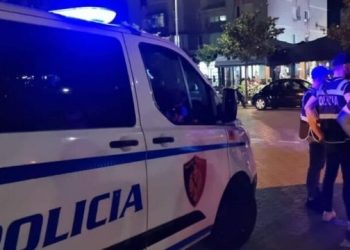 Tronditet Tirana! Krim i rëndë brenda familjes, babai vret me thikë djalin 37-vjeçar