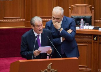 “Rama dhe Berisha të bashkëpunojnë për ndryshime në reformën në drejtësi. S’mund t’i lihet në dorë Dumanit”
