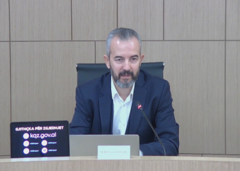 Vonesa në publikimin e listave të zgjedhësve, KQZ thirrje bashkive: Merrni masa për të përfunduar procesin brenda afatit