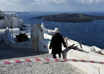 Lëkundjet e Tokës në Santorini, shkencëtarët tremben për më të keqen: Tërmet 6 ballë që rrafshon ndërtimet, vullkan dhe tsunam