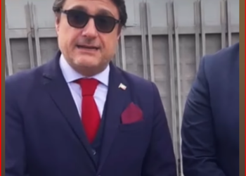 Video/ Dy senatorë italianë shkojnë të takojnë Erion Veliajn në Durrës, por nuk lejohen