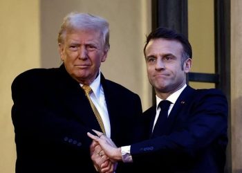 Macron i përgjigjet “dhëmbë për dhëmbë” kërcënimeve të Trump ndaj BE