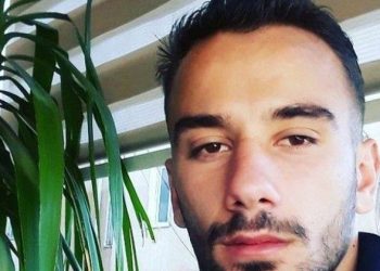 U gjet i pajetë brenda makinës në Lezhë, ky është 25-vjeçari