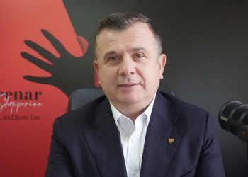 “Regjistrohuni dhe me dokumente të skaduara!” Balla: Do e shtyjmë afatin