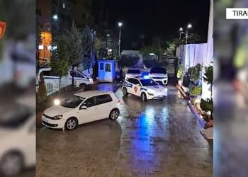 Grabisnin me thyerje banesa dhe biznese, “The End” prangos dy shtetas në Tiranë