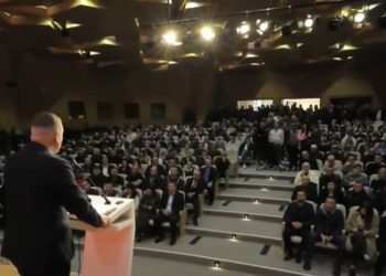 Partia e Lirisë mbledh Konventën brenda në xhami! Meta pritet të mbajë fjalim nga burgu