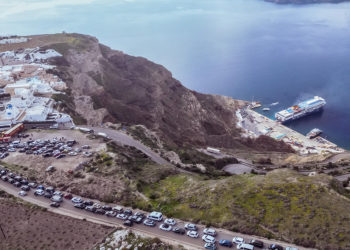 Vala e tërmeteve në Santorini, sizmiologu grek: Ja kur mund të shpërthejë vullkani