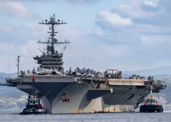 Incidenti në Mesdhe, USS Harry S. Truman përplaset me anijen tregtare