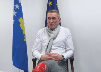 “Vuçiçit po i vjen fundi”, Nenad Rashiç shpreh gatishmërinë për koalicion me Kurtin