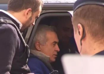 Fitoi zgjedhjet që u anuluan, arrestohet kandidati pro-rus për president të Rumanisë