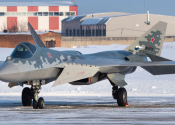 Sukhoi Su-57 “kokë më kokë” me F-35 amerikan, avioni rus më vdekjeprurësi në botë