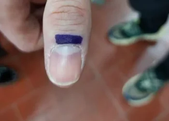 Krasniqi: Ngjyra shënjuese në gisht po fshihet lehtësisht, rritë rrezikun për votim të dyfishtë