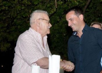 Robert Ndrenika, mesazh për Veliajn: Në 83 vite jetë, Tirana kurrë nuk ka qenë më mirë