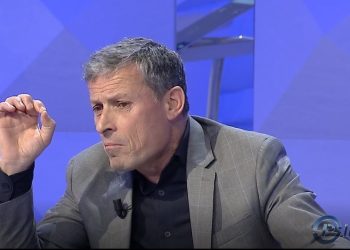 “Ai e sheh normale marrjen e territorit”, çfarë po “bluan” Trump sipas analistit