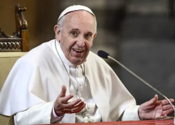 U diagnostikua me pneumoni të dyfishtë, Papa Françesku nën kujdesin e mjekëve në spital