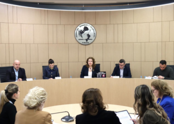 Votimi nga jashtë, lehtësohet regjistrimi i zgjedhësve pa dokument adrese
