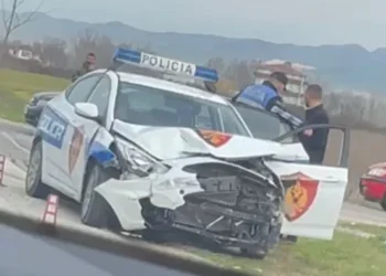 Do kalonte eskorta e Ramës, tropojani nuk duron dhe merr zvarrë policin në Tiranë