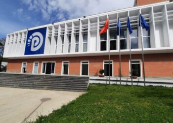 Primaret në Partinë Demokratike, 19 të vjetrit dalin direkt deputetë