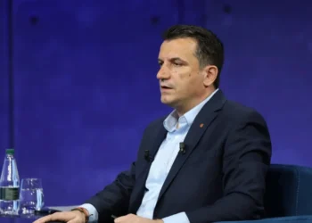 “Nuk po godas drejtësinë, por atë që e çau karrierën nga shtrati”, Veliaj: Djali im nuk e di që jam në qeli