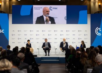 Rama batuta në Konferencën e Mynihut: Kur nisëm integrimin isha pa thinja! SHBA, shfaqja me një sherif! BE, spitali me 27 mjekë!